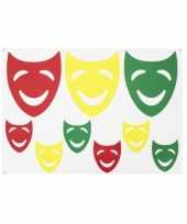 Raamsticker lachende maskers rood geel groen 35 x 40 cm carnaval